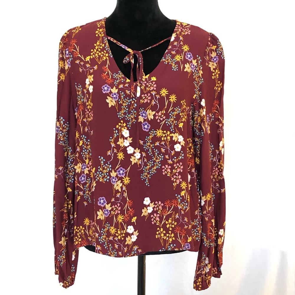 Love, fire maroon floral V-neck blouse w/ ties